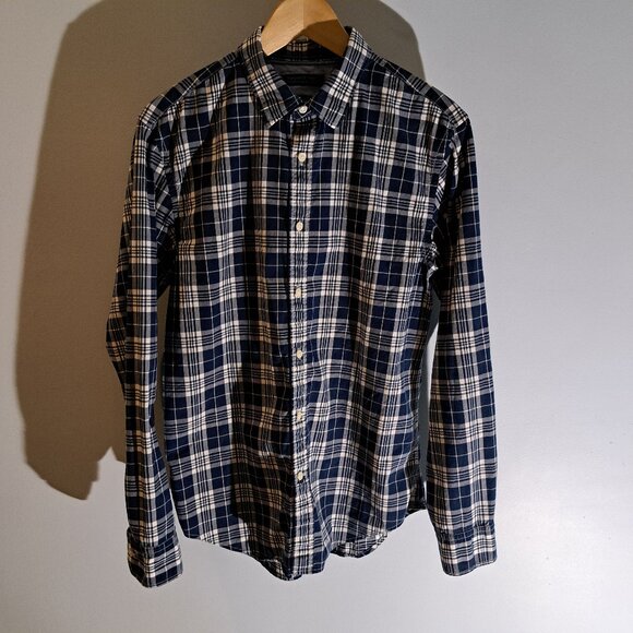 Banana Republic Men's Medium Grant Fit Custom 078 Wash Shirt - Picture 2 of 12